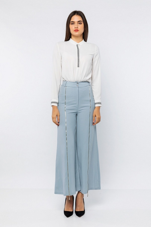 Picture of Woman Bebe Blue Zipper Detailed Loose Trousers