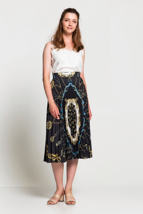 Picture of Woman Black Patterned Pleat Skirt