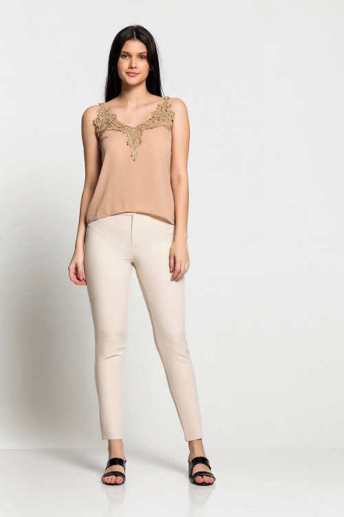 Picture of Woman Beige Lace Athlete Blouse