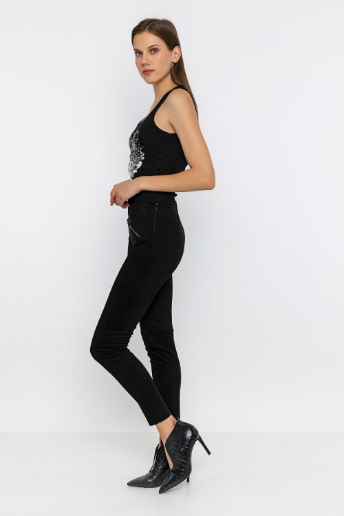 Picture of Woman Black Zipper Detailed Skinny Trotter Suede Trousers