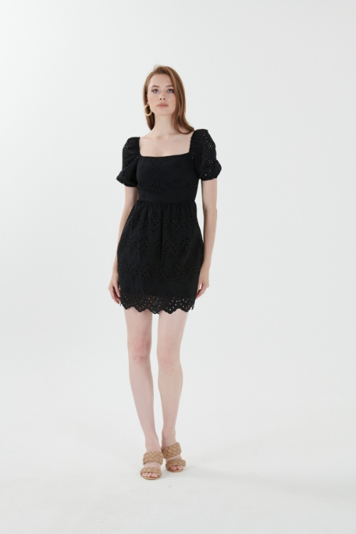Kadın Siyah Kare Yaka Mini Elbise resmi