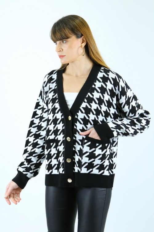 Picture of Woman Black Crowbar Pattern V Neck with pockets Cardigan