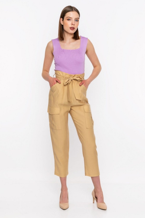 Picture of Woman Beige Belt Detayli Side with pockets Trousers