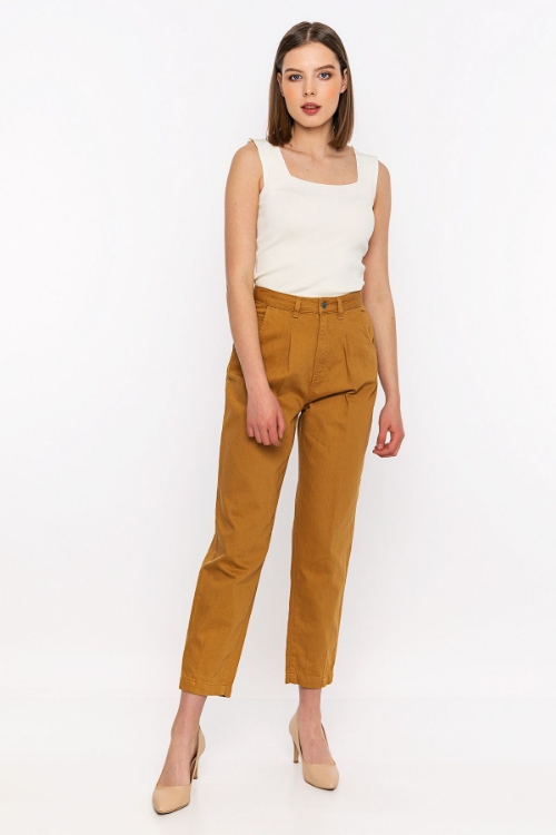 Picture of Woman Brown Jeans Cut Gabardine Trousers