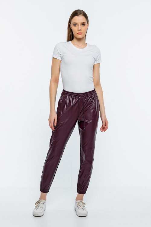 Picture of Woman Bordeux Maroon Elastic Sport Sport wear Side with pockets Leather Trousers