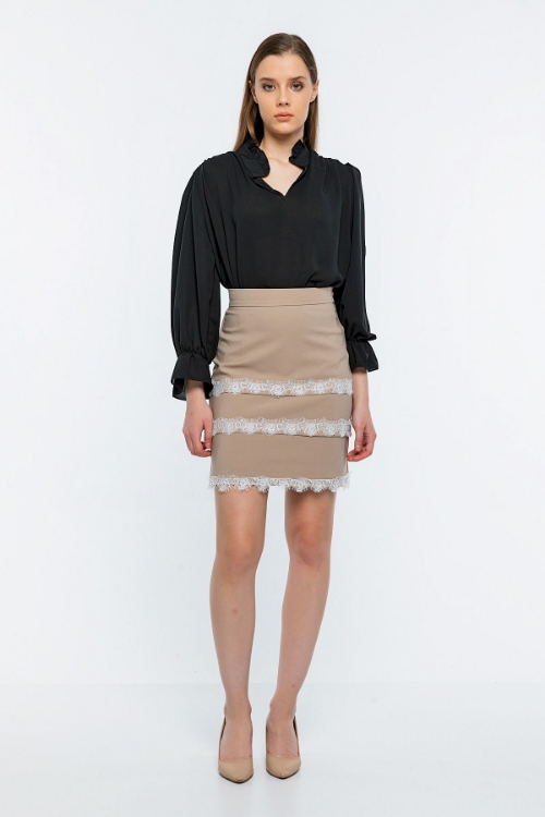 Picture of Woman Beige Mini Lace Skirt