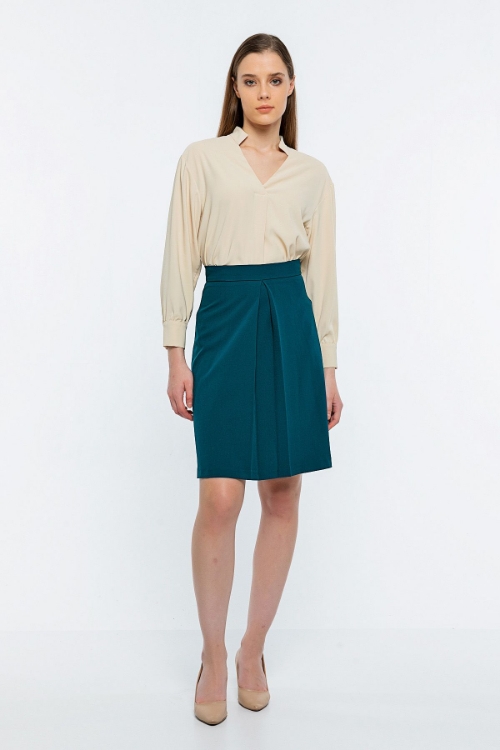 Picture of Woman Petroleum Petroleum Green Front Pleated Knee above Skirt