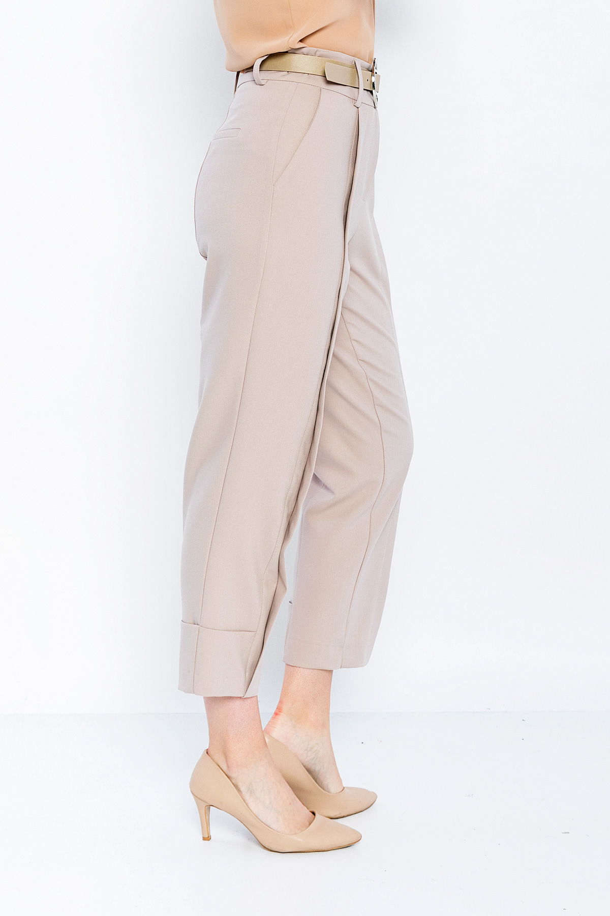 Kadın Bej Bol Kesim Tasarım Kemerli Pantolon resmi