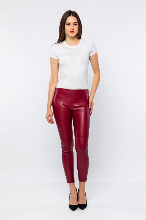 Picture of Woman Bordeux Maroon side Zipped Leather Trousers